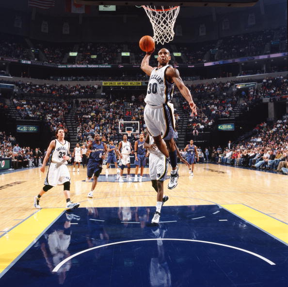 米兰通过精 米兰通过精