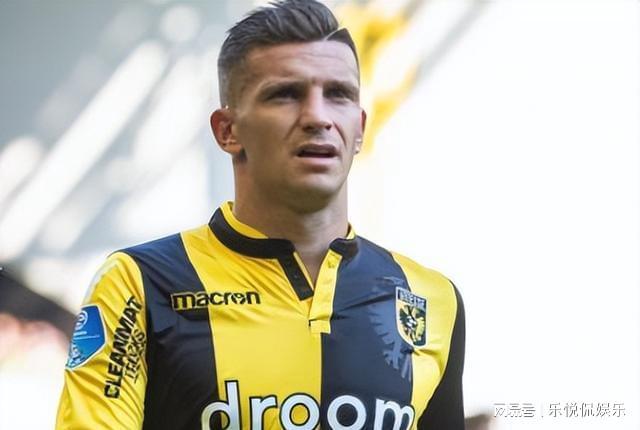 了一个千载 了一个千载