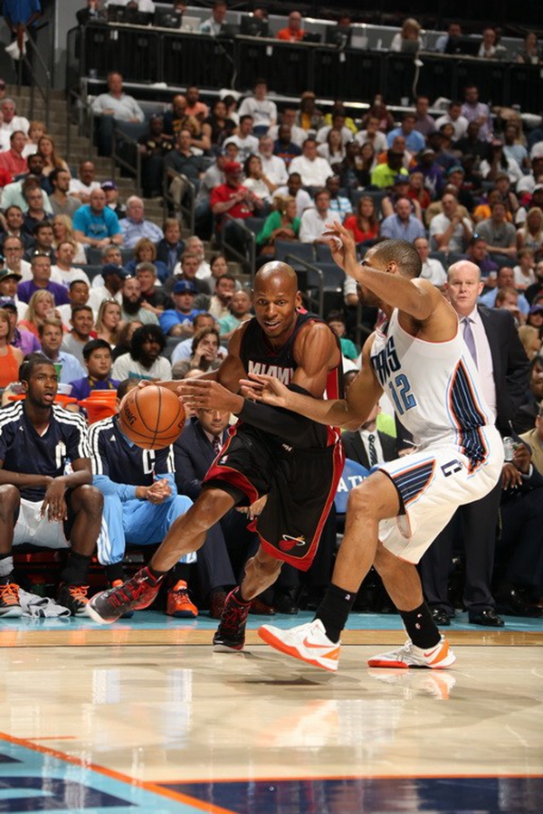 而是积极地 而是积极地