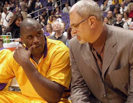 广东半场险胜浙江 徐杰萨姆纳齐爆 奎因太好用 胡明轩高开低走